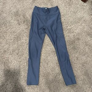 Leggings with side pockets